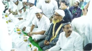 ইফতারে অংশ নিয়েছেন থালাপতি বিজয়
