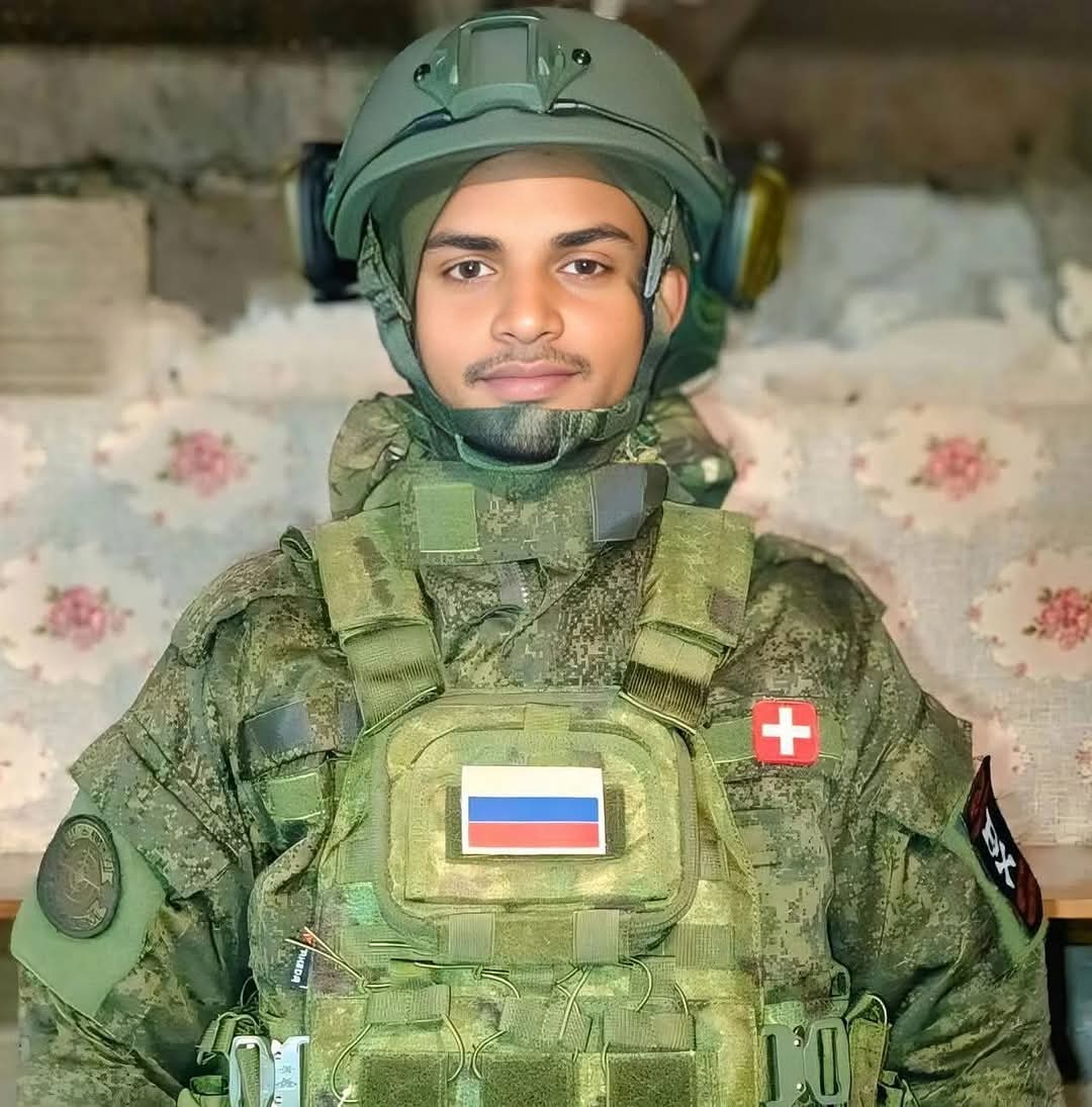 Ogizdagi jinsiy aloqa va uni opishning porno videolarini tomosha qiling Opish paytida keldi